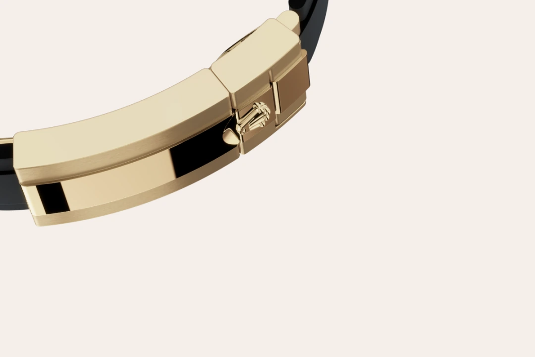 Rolex Yacht-Master in 18 ct yellow gold, M226658-0001 - Kee Hing Hung