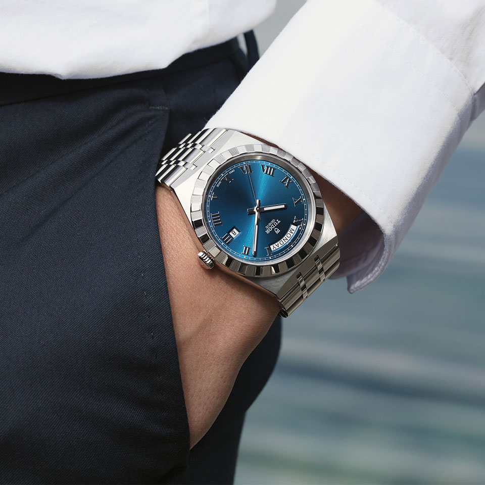 M28600-0005-checkered