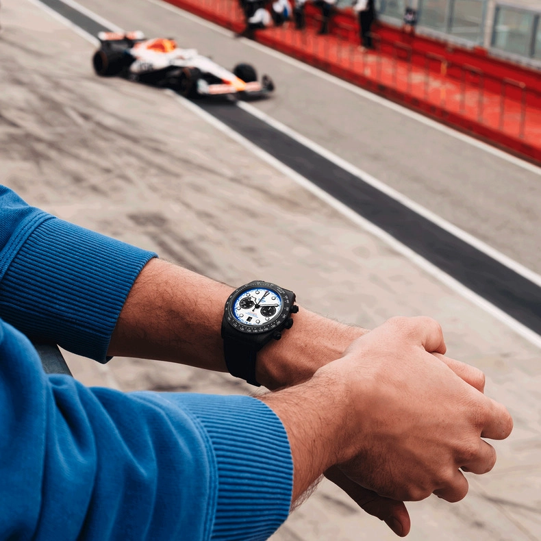 Black Bay Chrono | 79377KN | Carbon Composite | M79377KN-0001 | Tudor Official Retailer - Kee Hing Hung