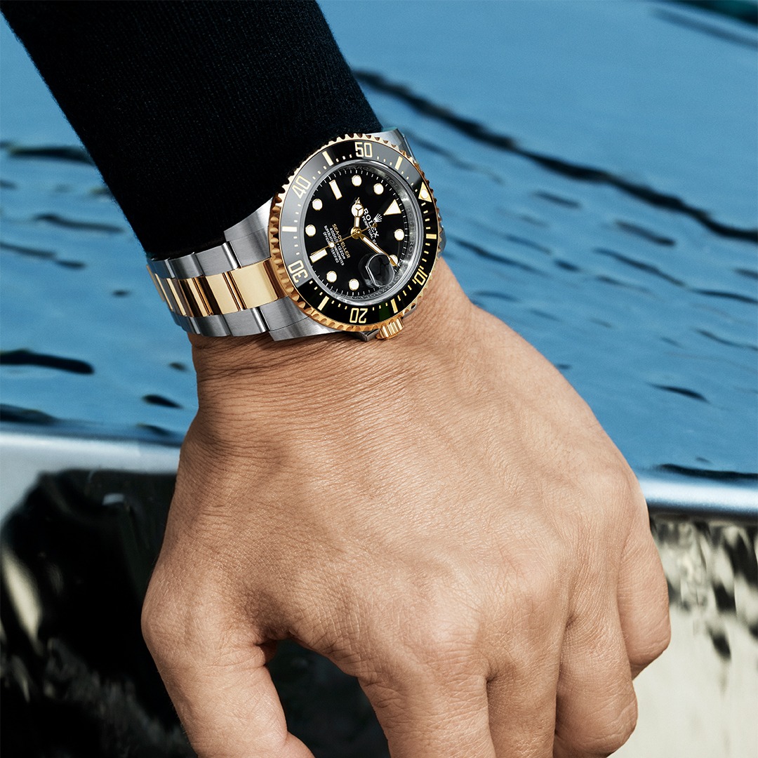 Rolex Oyster Perpetual Sea Dweller in yellow Rolesor
